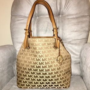SOLD NWOT Michael Kors MK Print Shoulder Tote